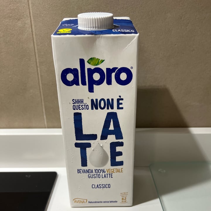 photo of Alpro Shhh...Questo Non è Latte (CLASSICO) shared by @lisa93 on  14 Jun 2022 - review
