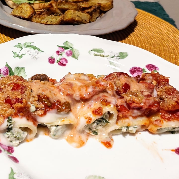 review photo of Ristorante La Casina di Alice Paccheri ripieni di Nicotta e Spinaci shared by @edoardocirri on 14 Feb 2022 - review