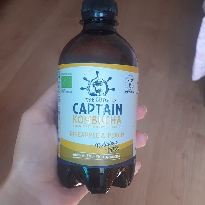 review photo of The Gutsy Captain Captain Kombucha - Pineapple Peach Splash shared by @sophcarvalho on 22 May 2022 - review