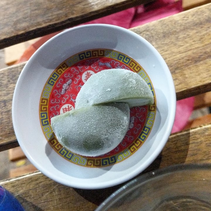 photo of Spicy Moon Vegan Szechuan Green Tea Mochi shared by @glicinee on  19 Oct 2022 - review