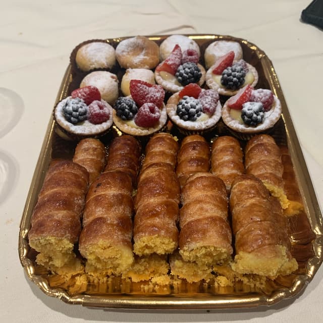 Foto do prato “pasticcini”