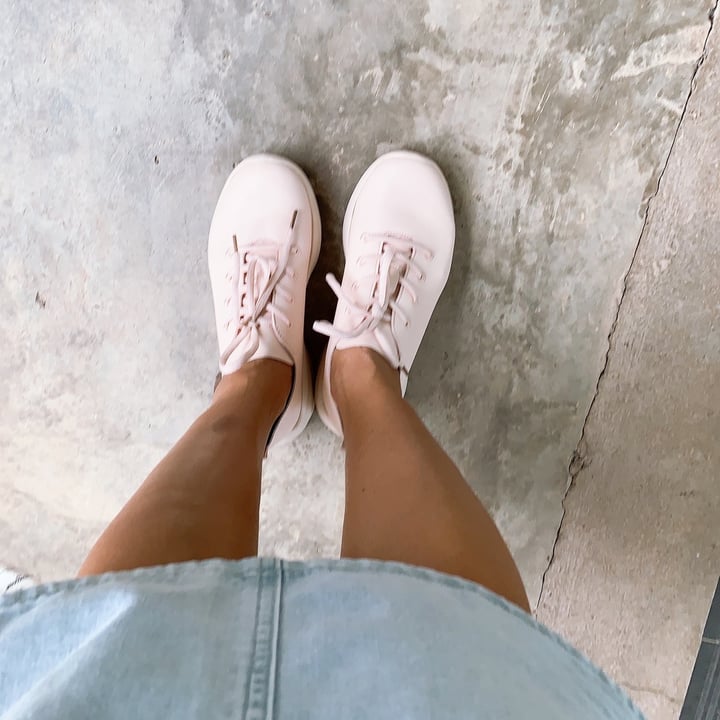 review photo of mysunnystep vegan sneakers shared by @sushesushe on 14 Aug 2021 - review