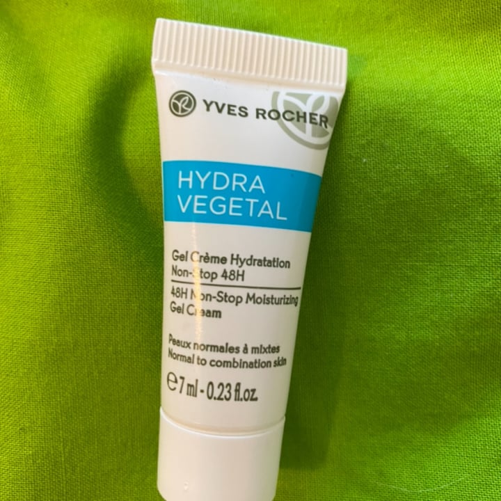 photo of Yves rocher Hydra Vegetal Masque Hydratation Intense shared by @daani on  27 May 2022 - review