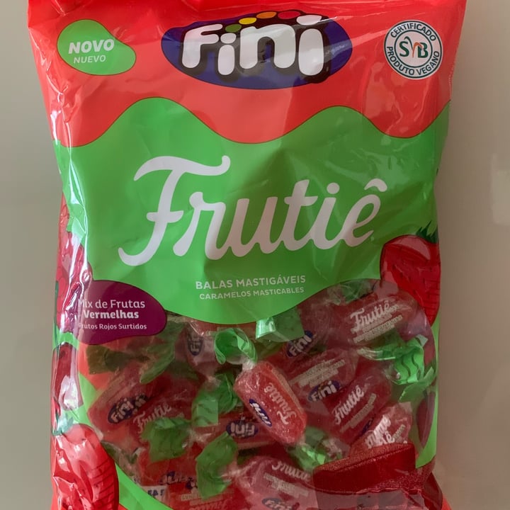 photo of Fini Frutiê mix de frutas vermelhas shared by @brunacamposgon on  11 Dec 2022 - review