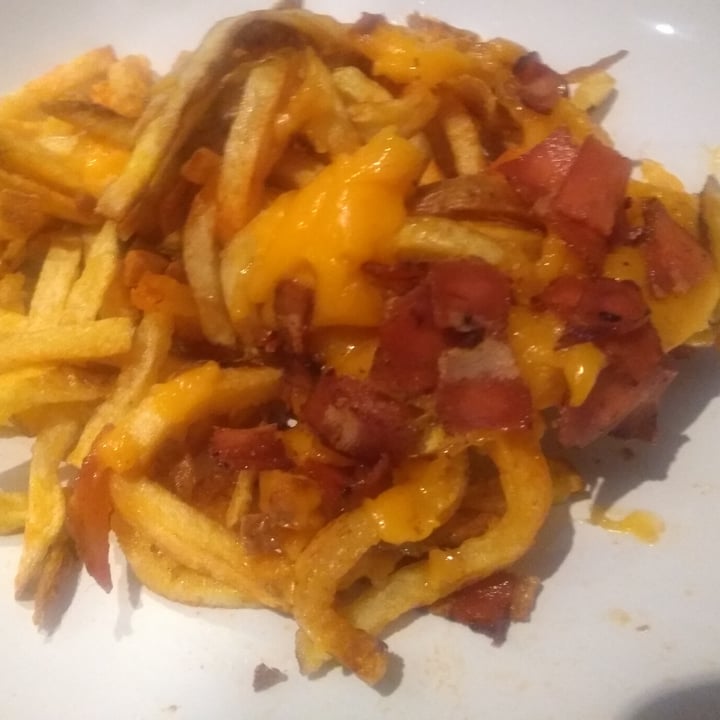 photo of FANTASTIC V Vacon cheese fries shared by @anav86 on  24 Oct 2020 - review