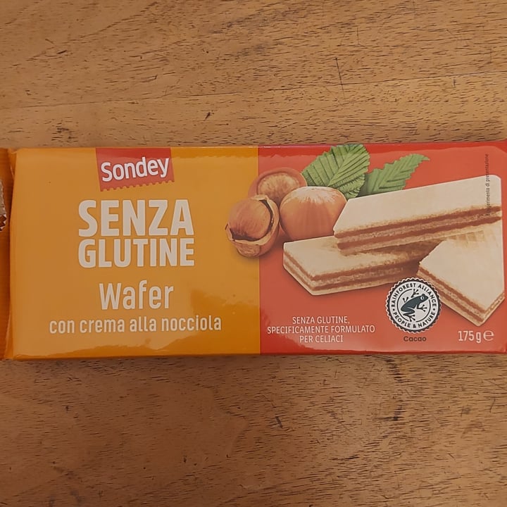 photo of Sondey Wafer Senza Glutine Con Crema Alla Nocciola shared by @martinadp on  13 Nov 2022 - review