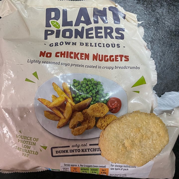 photo of Plant Pioneers Meat free chicken-style nuggets shared by @plantfaced on  04 Mar 2022 - review