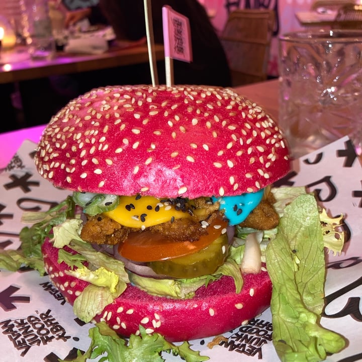 photo of Vegan Junk Food Bar Daddy Burger shared by @chloslo on  17 Feb 2022 - review