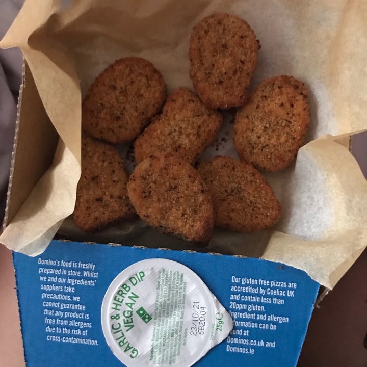 photo of Dominos Pizza Vegan chicken nuggets shared by @mollyjane on  06 Sep 2021 - review