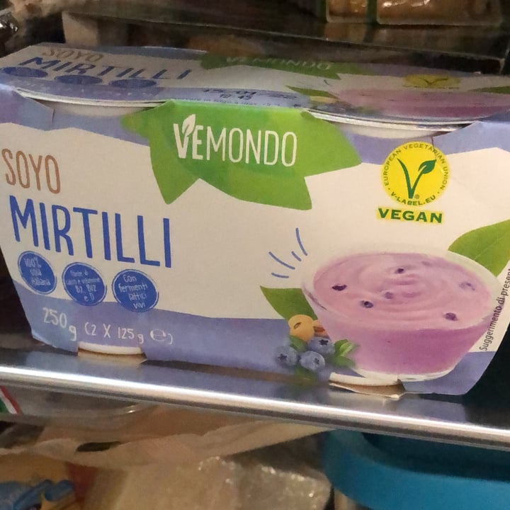 photo of Vemondo yogurt al mirtillo shared by @giuliettaveg on  15 Jan 2022 - review