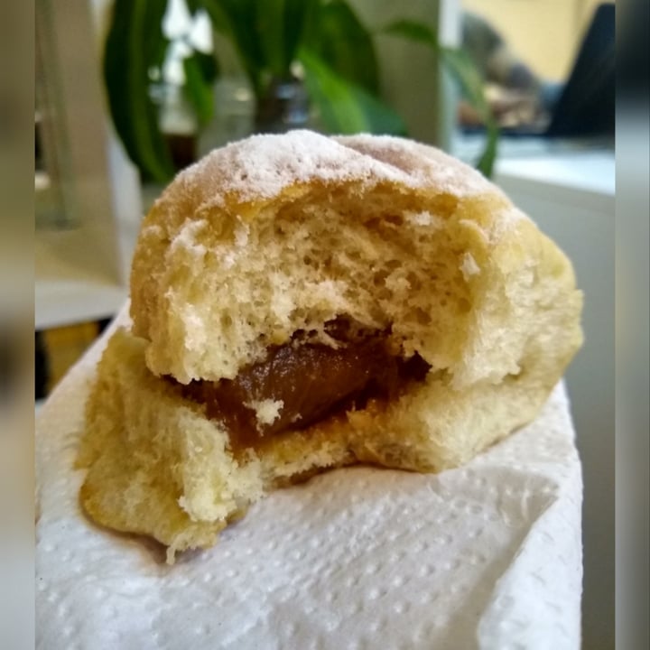review photo of Tonia Bakery Berlinesa rellena De Dulce De Leche shared by @luvgn on 01 Jun 2020 - review