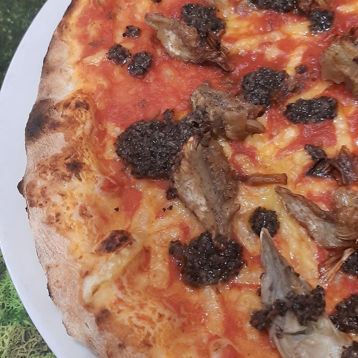 photo of Pizzi & Dixie Pizza Truffata shared by @madridvegano on  09 Sep 2020 - review