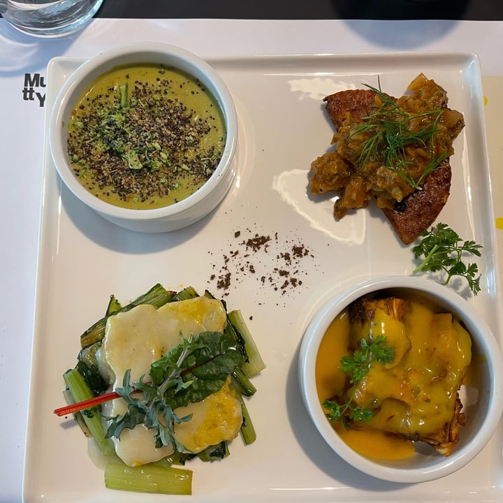 review photo of Mutty - Libri - Mostre - Cucina Collage shared by @rosa23 on 01 Apr 2022 - review