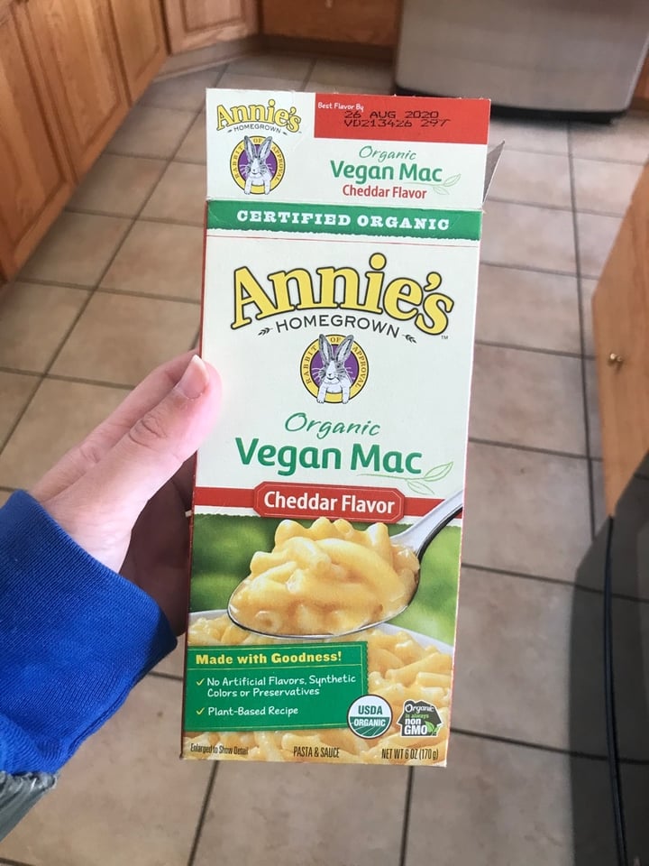 photo of Annie’s Organic Vegan Mac Cheddar Flavor shared by @curvycarbivore on  10 Jan 2020 - review