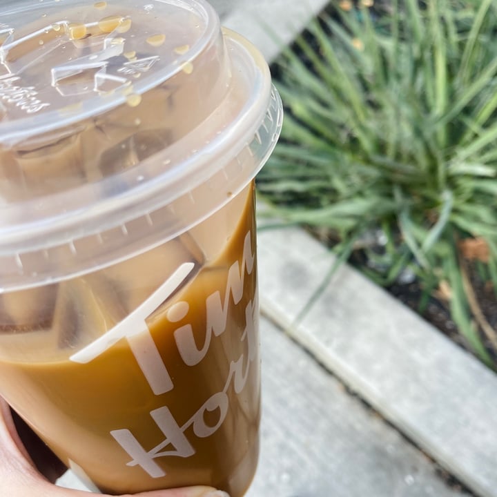 photo of Tim Hortons Iced coffee with oat milk shared by @6ixvegan on  24 Nov 2022 - review