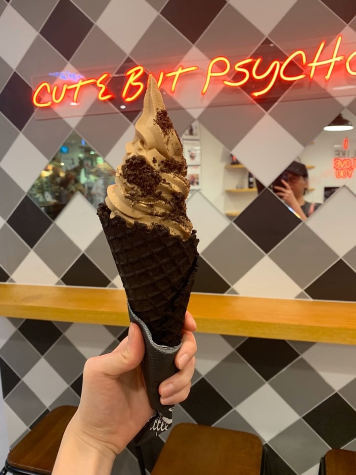 review photo of Little Damage Wheelock Place Cookie Butter Softserve Ice Cream shared by @madelinabong on 11 Jan 2020 - review