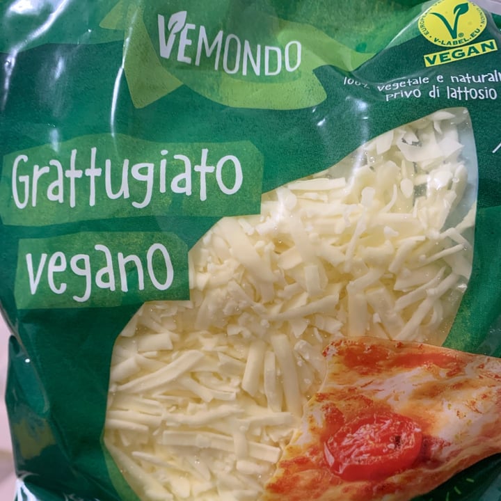 photo of Vemondo Grattugiato Vegano shared by @chiarmarini on  10 Mar 2022 - review