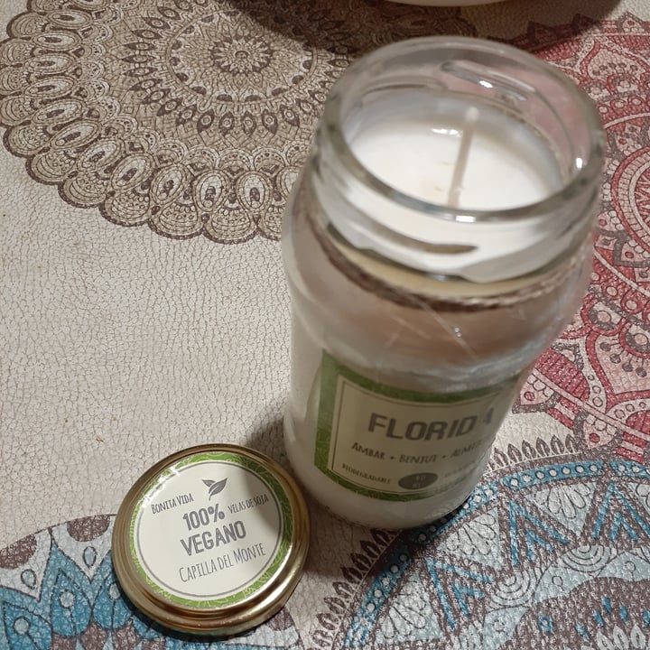 review photo of Florida Vela de cera de soja shared by @tamaraponzo on 20 Jul 2021 - review