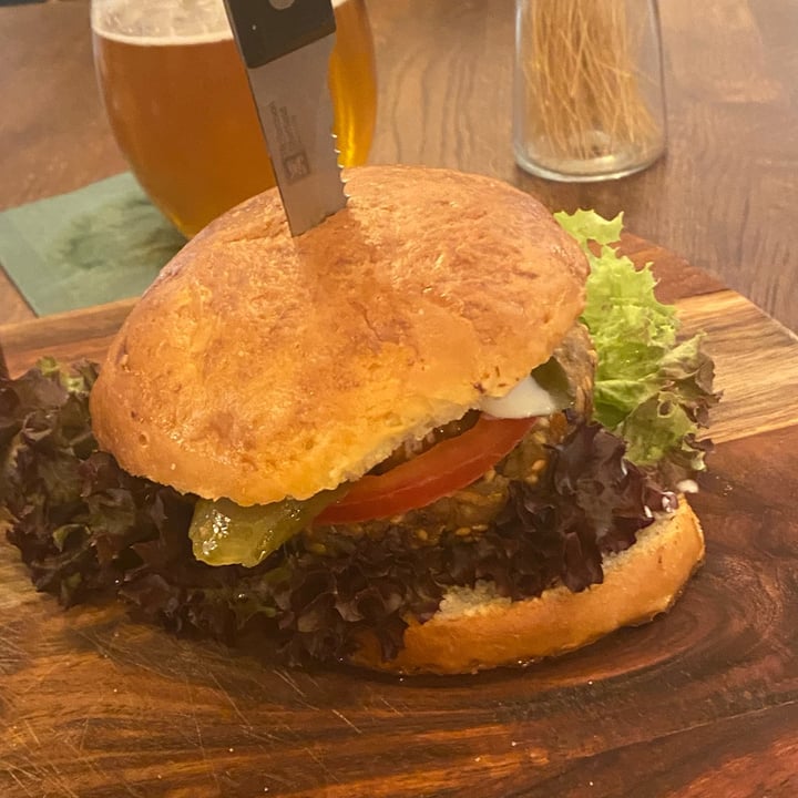 photo of Karmnik Restaurant Vegeburger shared by @alecann on  28 Aug 2022 - review