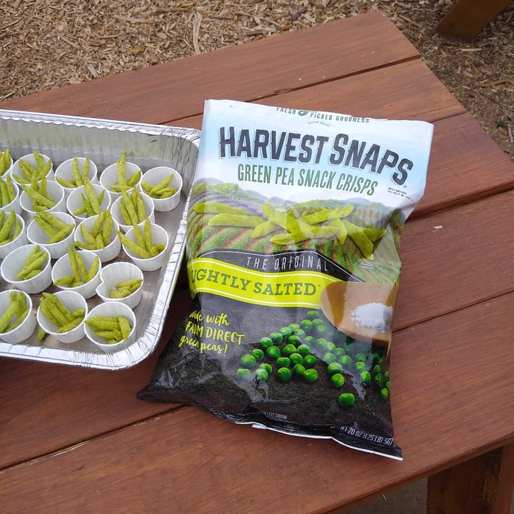 review photo of Harvest Snaps Green Pea Snack Crisps shared by @abtea on 15 May 2021 - review