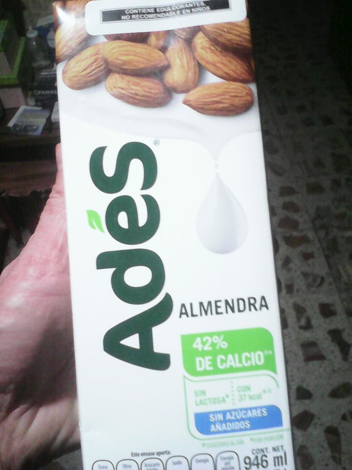 photo of Ades Leche de Almendras sabor Natural shared by @israel1980 on  01 Mar 2021 - review