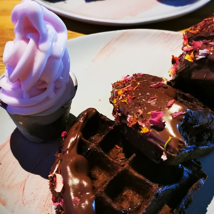 photo of Jessy's Waffles Bodaffle shared by @theyogacreative on  24 Jul 2020 - review