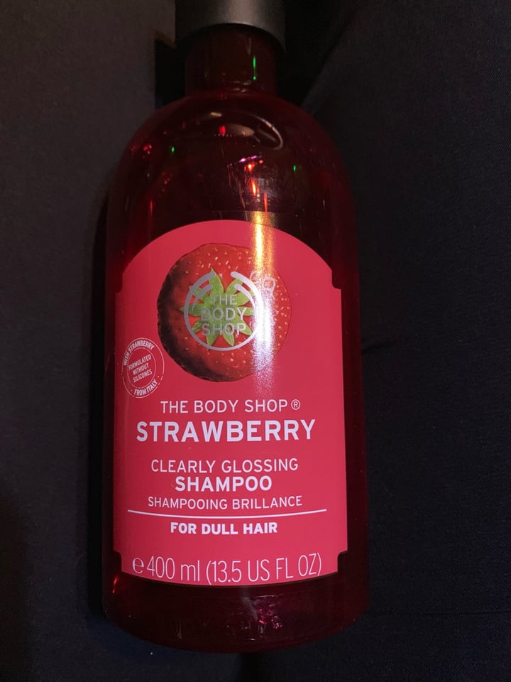 photo of The Body Shop Strawberry Clearly Glossing Shampoo shared by @mariajosequero on  05 Jul 2019 - review