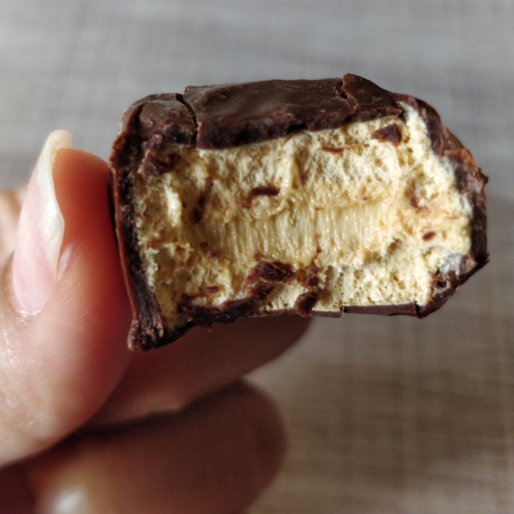 photo of Mallow puffs Salted Caramel Mallows in Dark Chocolate shared by @sharkyy on  04 Oct 2020 - review