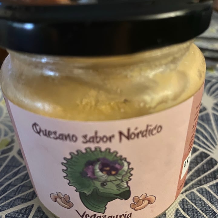 review photo of Vegasauria Queso Untable Sabor Nórdico shared by @lauragdegato on 10 Jul 2021 - review