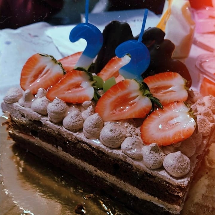 photo of Auchan Bolo de aniversário shared by @sushizita on  18 Mar 2022 - review