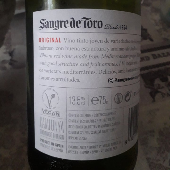 photo of Sangre de Toro Vino Sangre De Toro Original shared by @monifm97 on  18 Dec 2020 - review