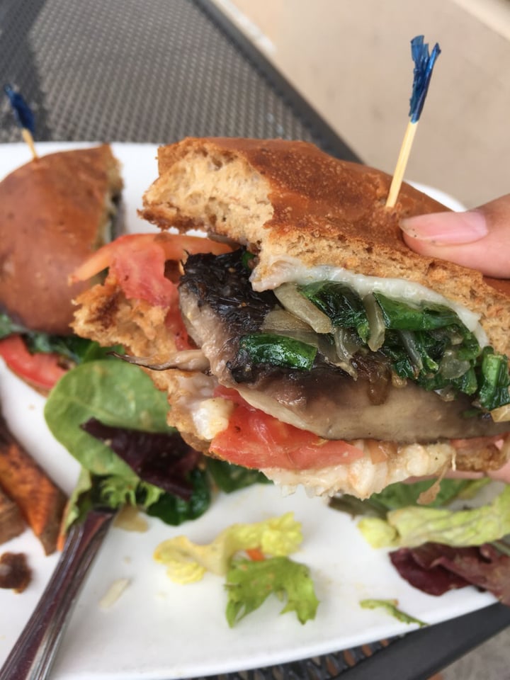 review photo of Cafe Sunflower Buckhead Roasted Portobello Melt shared by @misusyaya on 08 Jun 2019 - review
