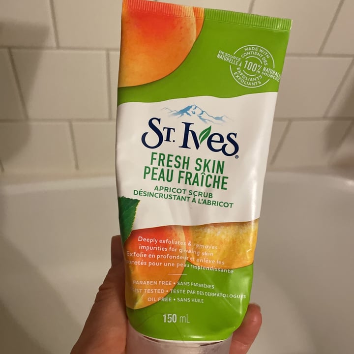 photo of St. Ives Apricot scrub shared by @caresseselk on  30 Jun 2021 - review