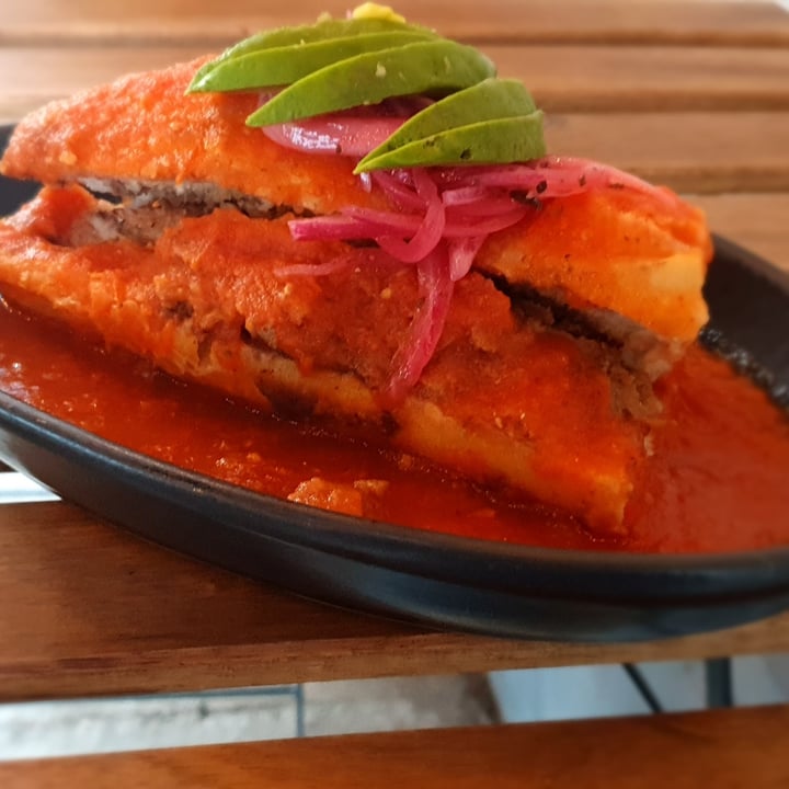photo of Café Vegetal Torta ahogada shared by @bernardini96 on  28 Jun 2022 - review