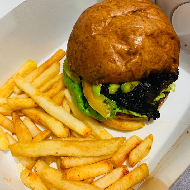 review photo of BGR Hamburgers Hamburguesa vegana shared by @luchovg on 21 Sep 2020 - review