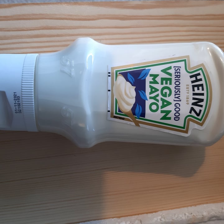 photo of Heinz Seriously good vegan mayonnaise shared by @neverbesilent on  04 Jun 2022 - review