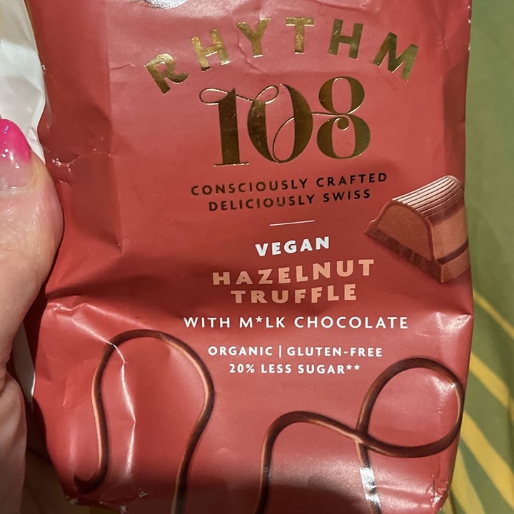 photo of Rhythm 108 Cioccolato al latte vegan con ripieno alla nocciola shared by @nicolettamatronechef on  13 Apr 2022 - review