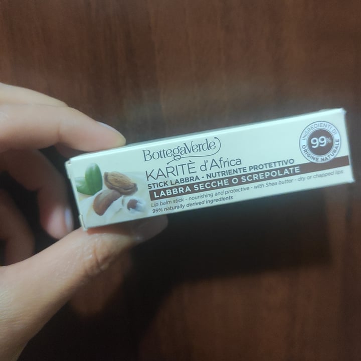 photo of Bottega Verde stick labbra Karité d'Africa shared by @antonellam on  23 May 2022 - review