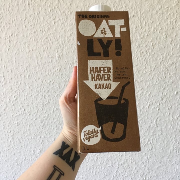 photo of Oatly Oat Drink Chocolate shared by @lepand on  06 Apr 2020 - review