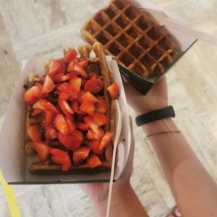 photo of Veganwaf' Belgian Waffle With Chocolate Topping shared by @rosierockon on  12 Jul 2022 - review