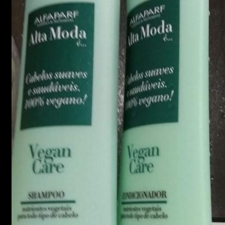 review photo of Alfaparf Shampoo Vegan Care shared by @meguinha on 11 May 2022 - review