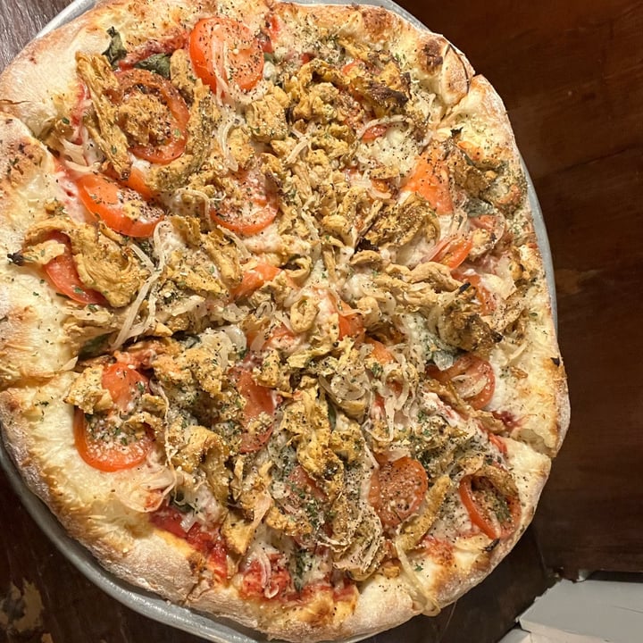photo of Pi Vegan Pizzeria chefs special Margarita with chikn and seasoning on the crust shared by @oshmorethstorm on  04 Nov 2022 - review