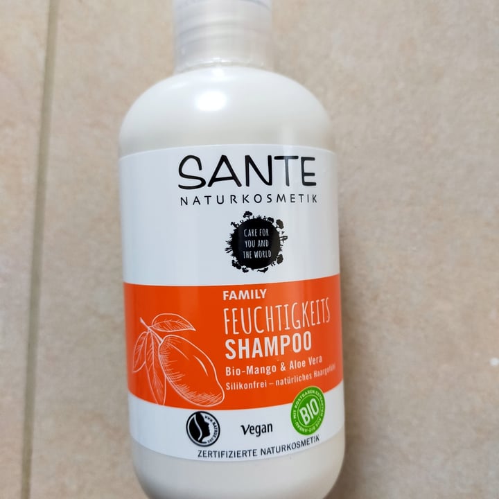 photo of Sante Naturkosmetik Feuchtigkeits Shampoo Bio Mango & Aloe shared by @backpacker21 on  05 May 2021 - review