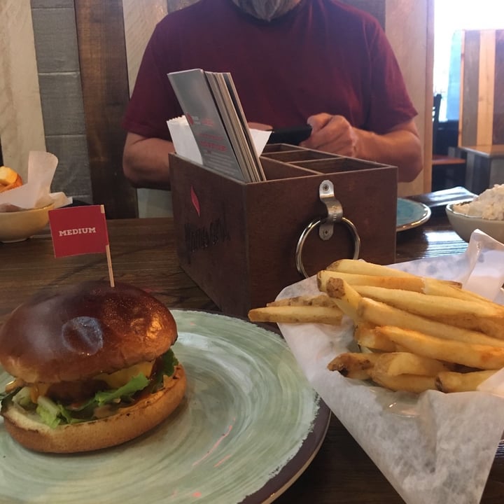 photo of Port of Peri Peri Peri Peri Beyond Burger shared by @bambi25 on  30 Nov 2019 - review