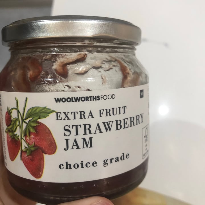 review photo of Woolworths Food Strawberry jam shared by @ciferreira on 28 Sep 2021 - review
