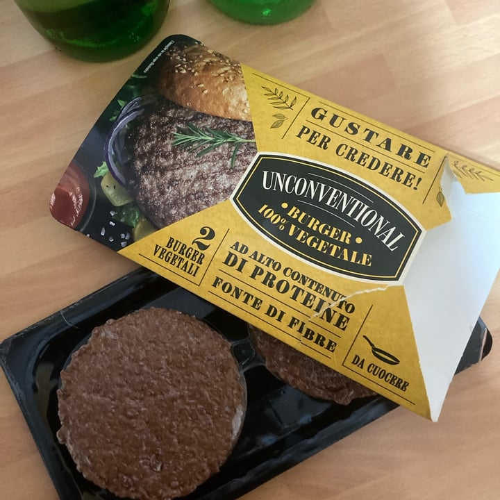review photo of Unconventional Burger Vegetale Classico - Classic Burger shared by @camillacast on 13 Apr 2022 - review