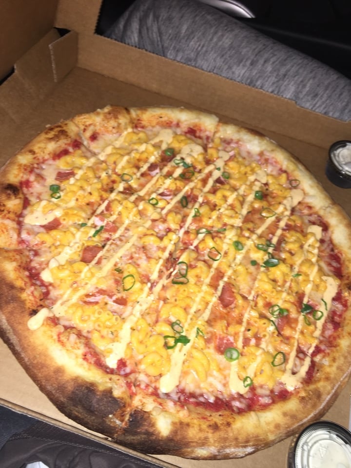 photo of Possum Pizza Mac N Cheese Pizza shared by @atwilley on  07 Feb 2020 - review