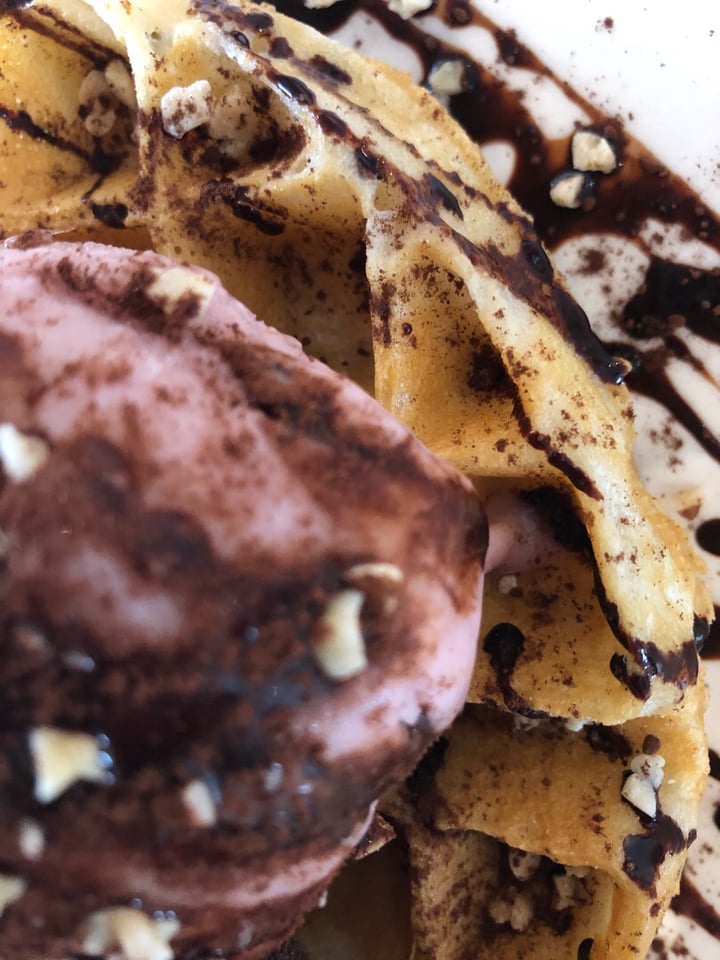 review photo of WS Deli Experience Store Strawberry ice cream shared by @michmunchy on 25 May 2019 - review