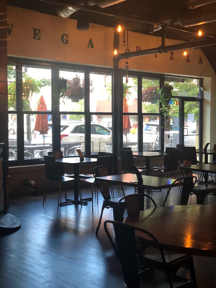 review photo of The Chicago House of 'Za Vegan Pizzeria Veginator shared by @karishma14 on 30 Aug 2019 - review