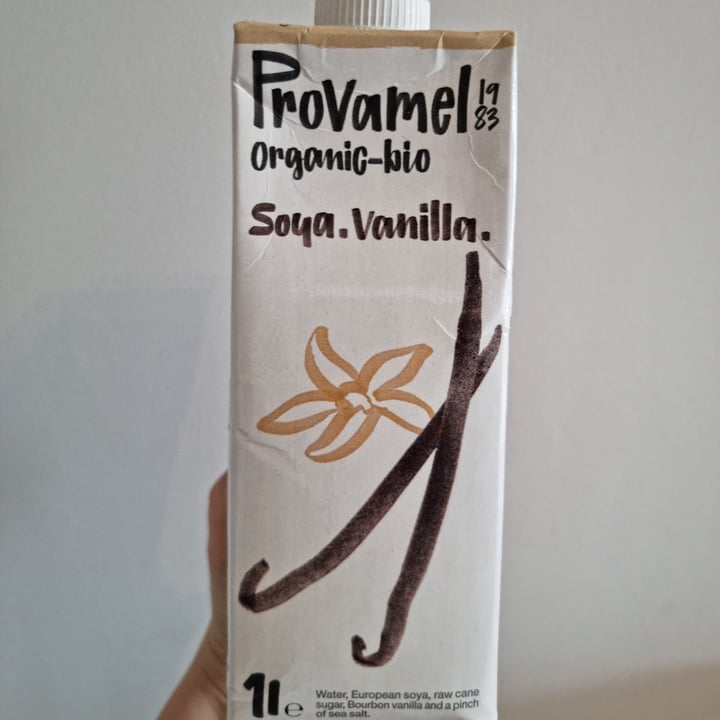 photo of Provamel Organic Bio Soya Vanilla shared by @annapannafood on  29 Dec 2021 - review